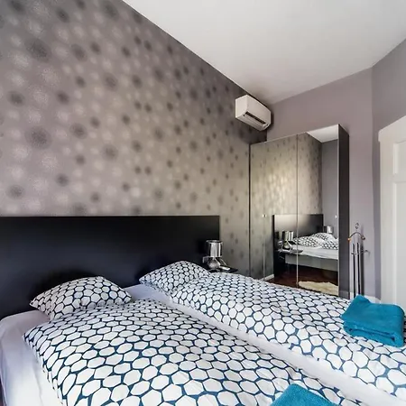Apartment A43 *