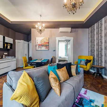 Apartment A43